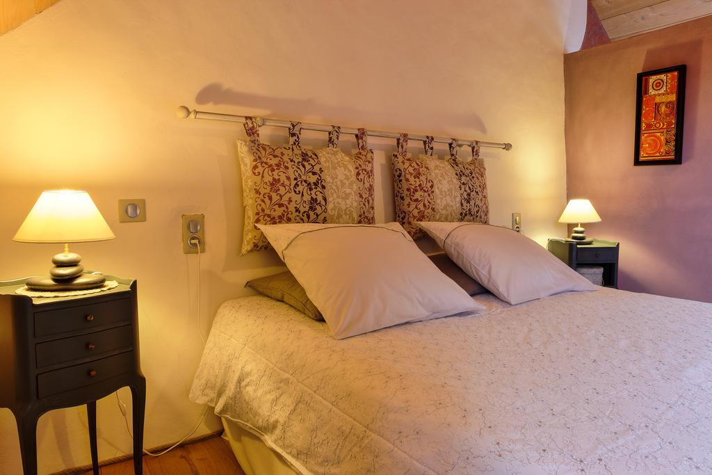 Bed And Breakfast La Fontaine Blanche Melgven Exterior foto