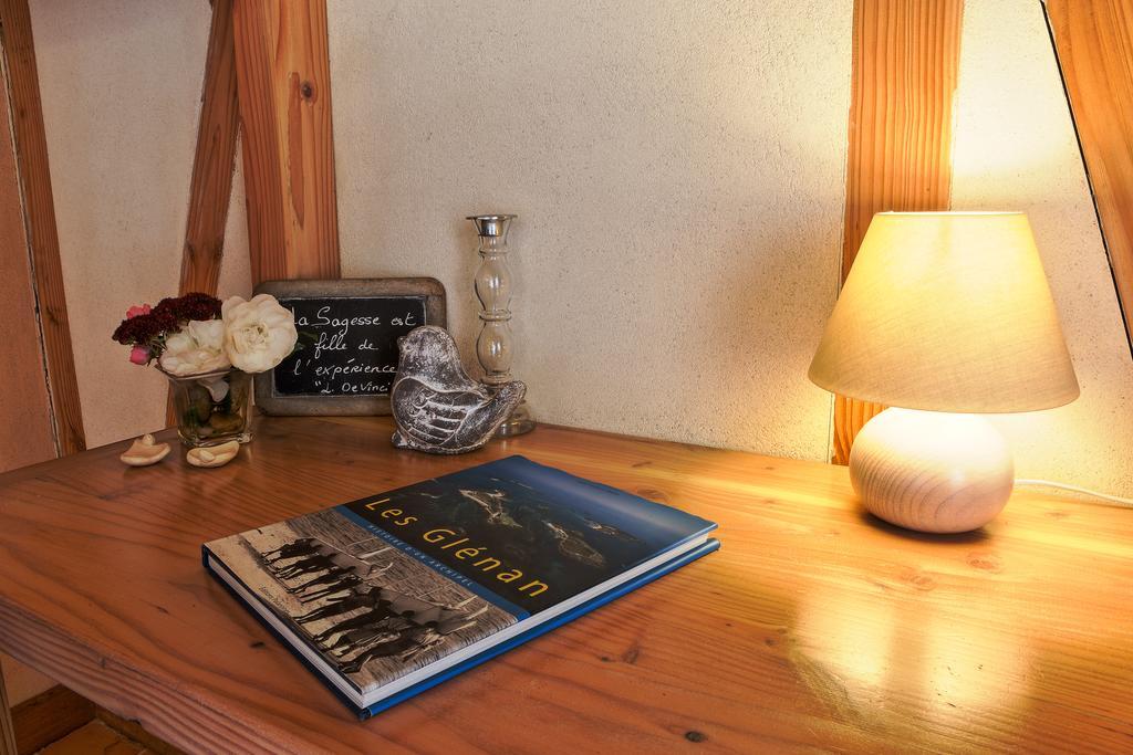 Bed And Breakfast La Fontaine Blanche Melgven Exterior foto